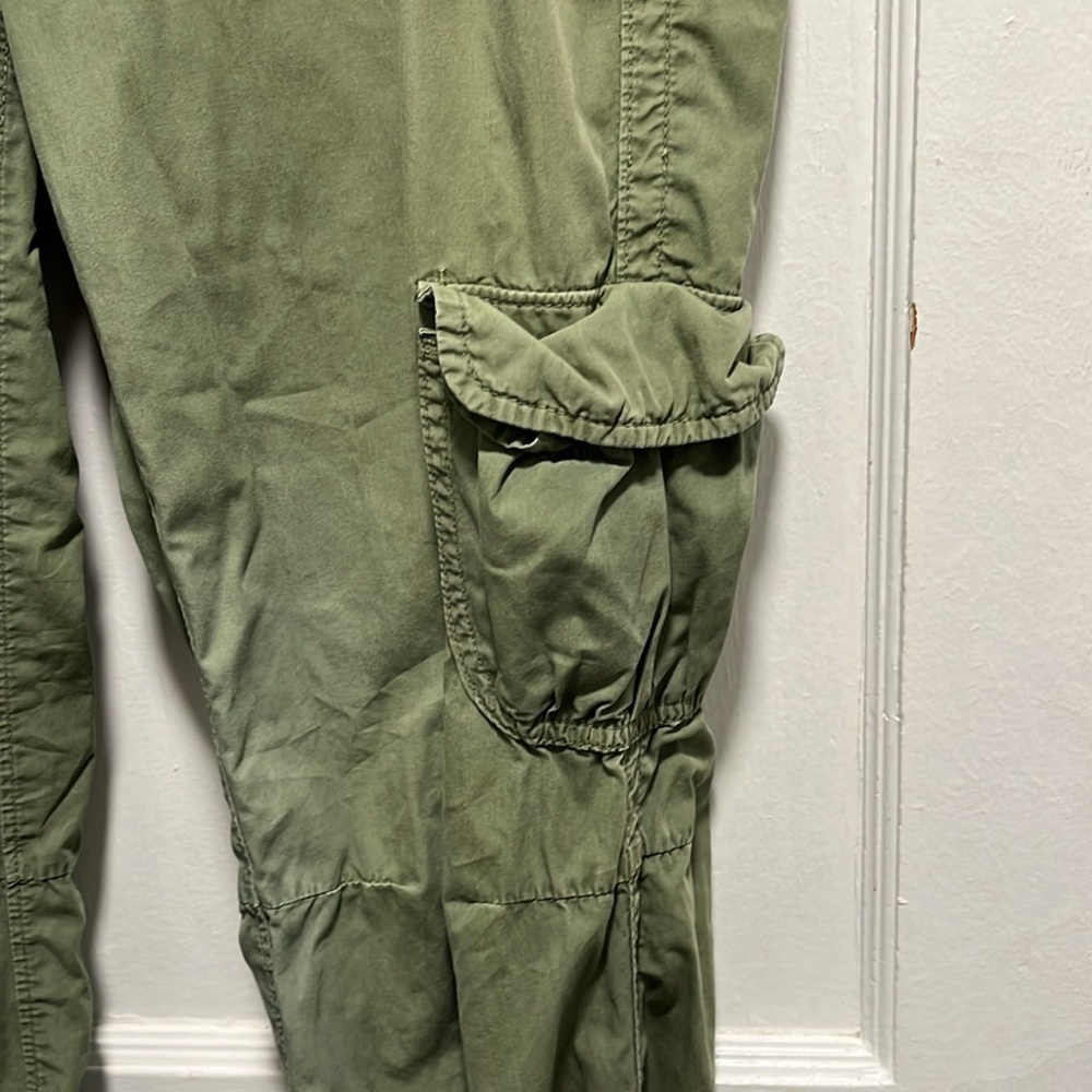 American Eagle Pants - Picture 5 of 16